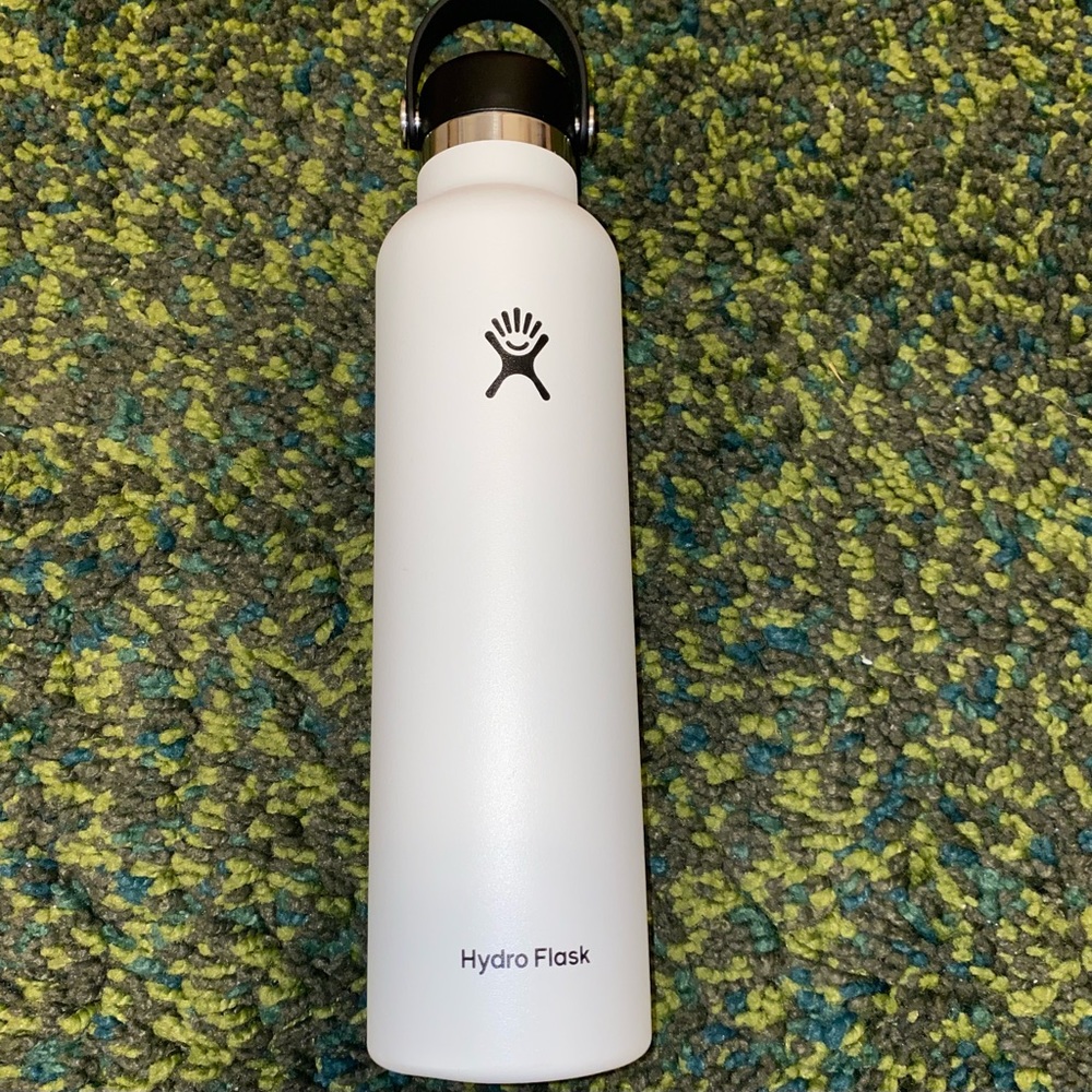24oz White Hydroflask Standard Mouth w/ Flex Cap